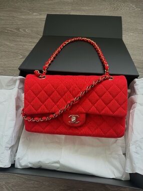 CHANEL Quilted Red Shoulder Flap Bag with Gold Chain